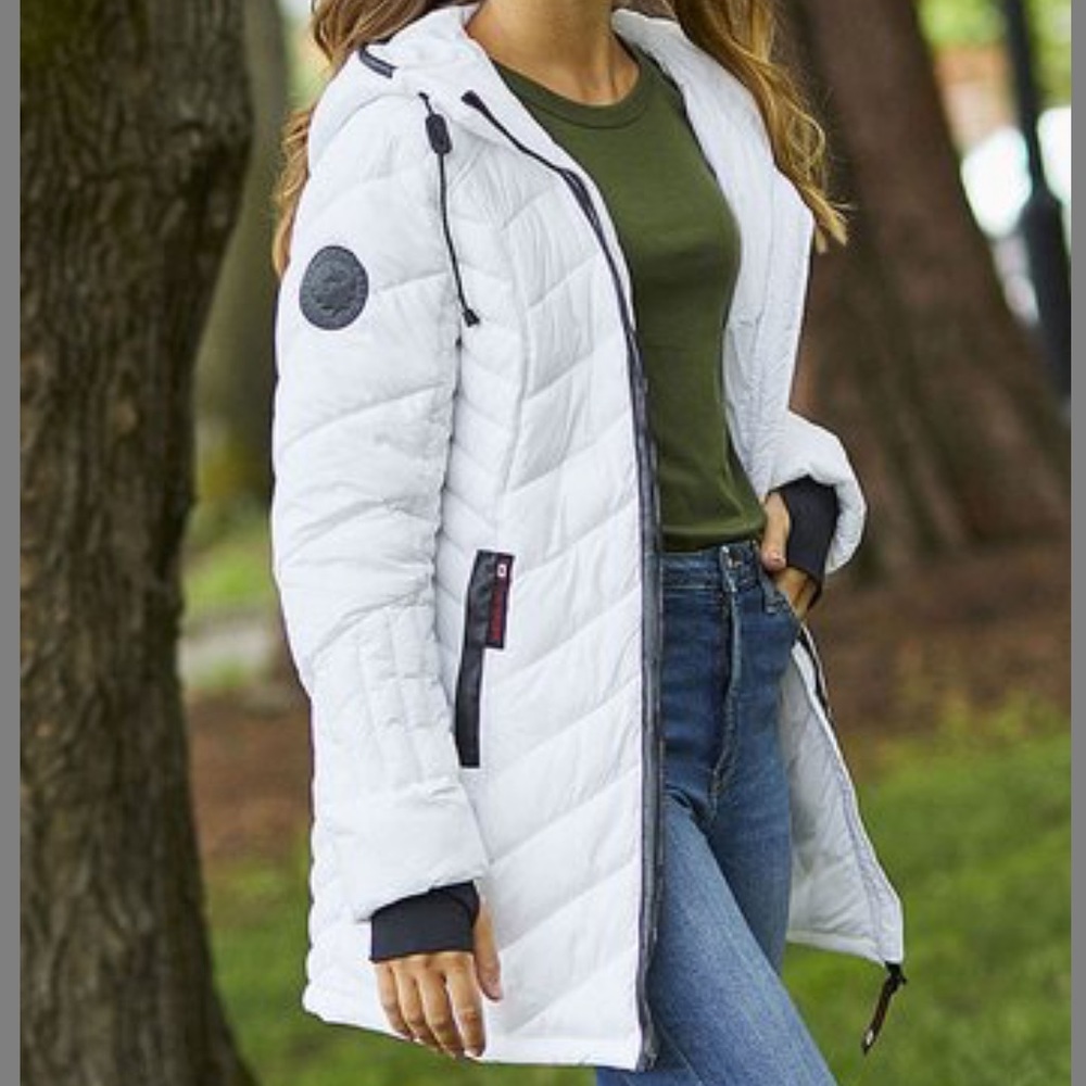 ⭐️GORGEOUS🆕CANADA WHITE HOODED PUFFER COAT⭐️NWT